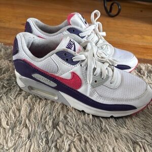 Women’s Nike AirMax 90 size 8.5 White and Purple Sneakers